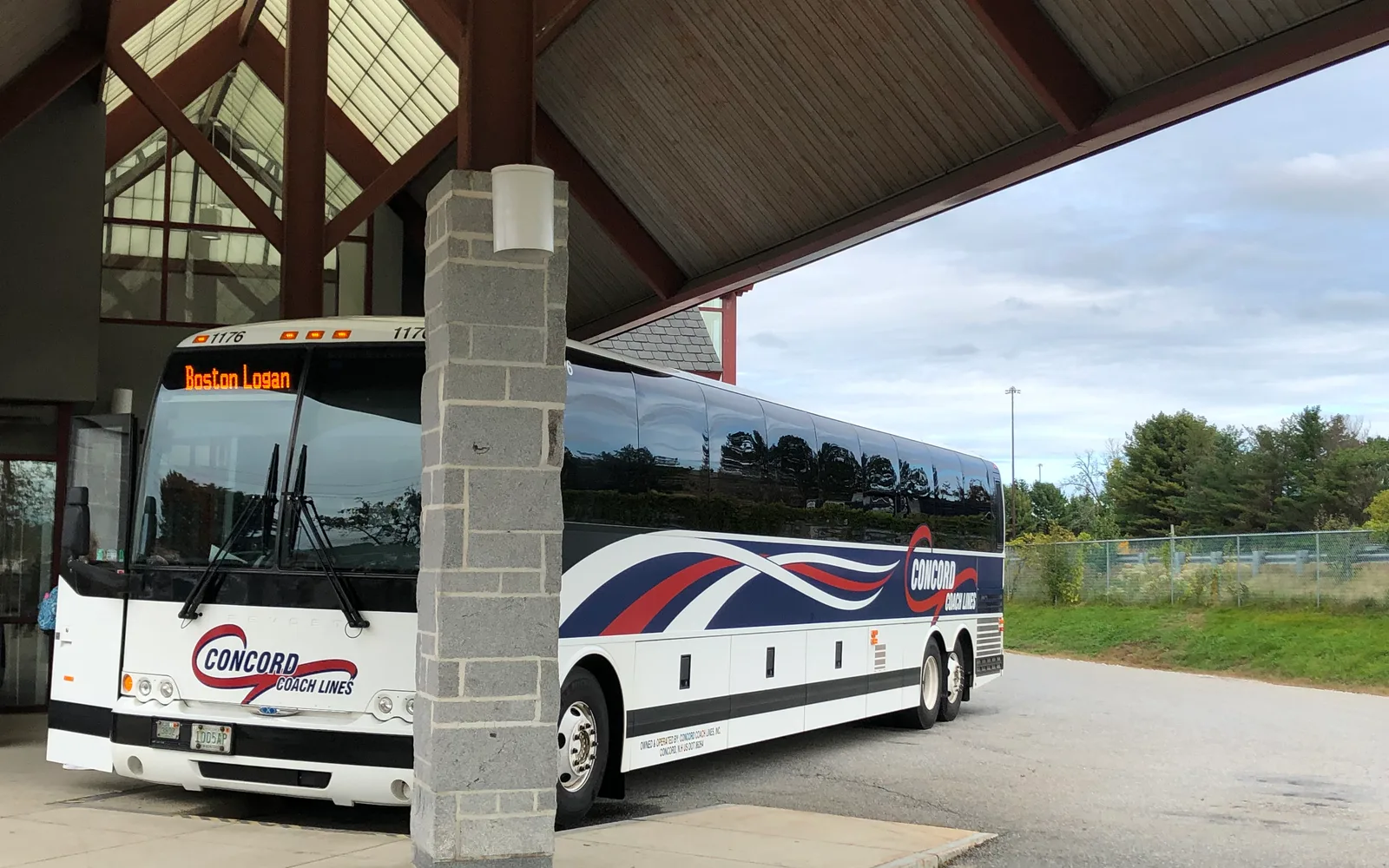 Concord Coach Lines bus, front corner view