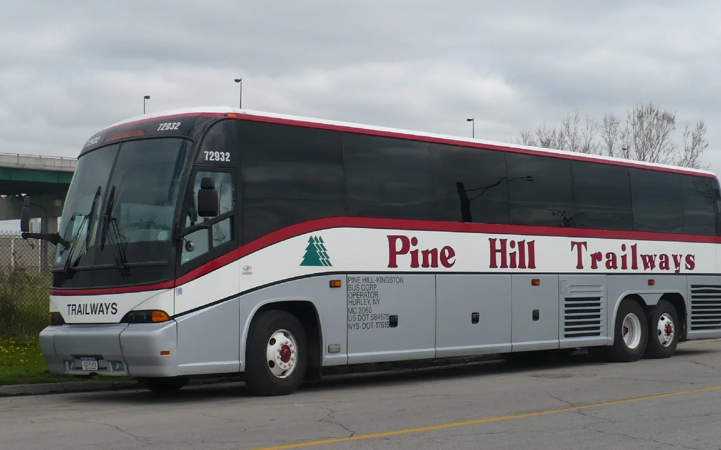 Pine Hill Trailways bus, front corner view