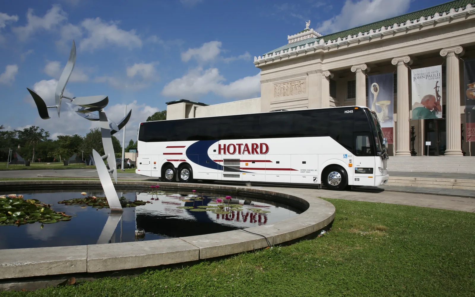 Hotard Coaches, Inc. bus, side view