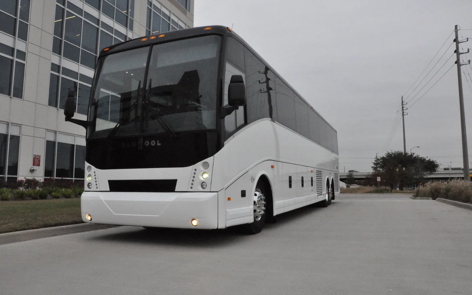 Houston Bus Services, Inc bus, front corner view