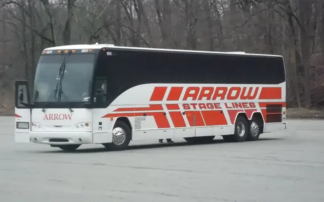 Arrow Stage Lines bus, front corner view
