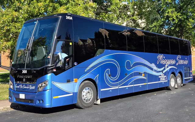 Niagara Scenic Tours, Inc. bus, front corner view